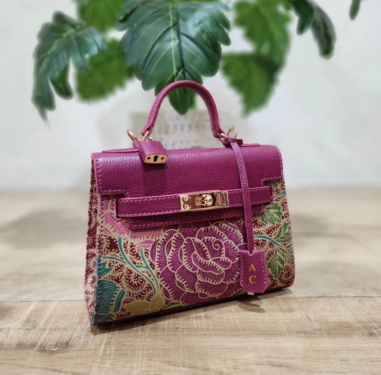 Batik Kelly Bag