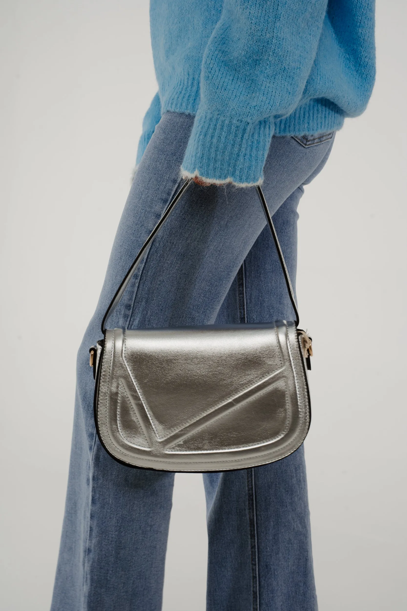 Beth Metallic Shoulder Bag In Silver