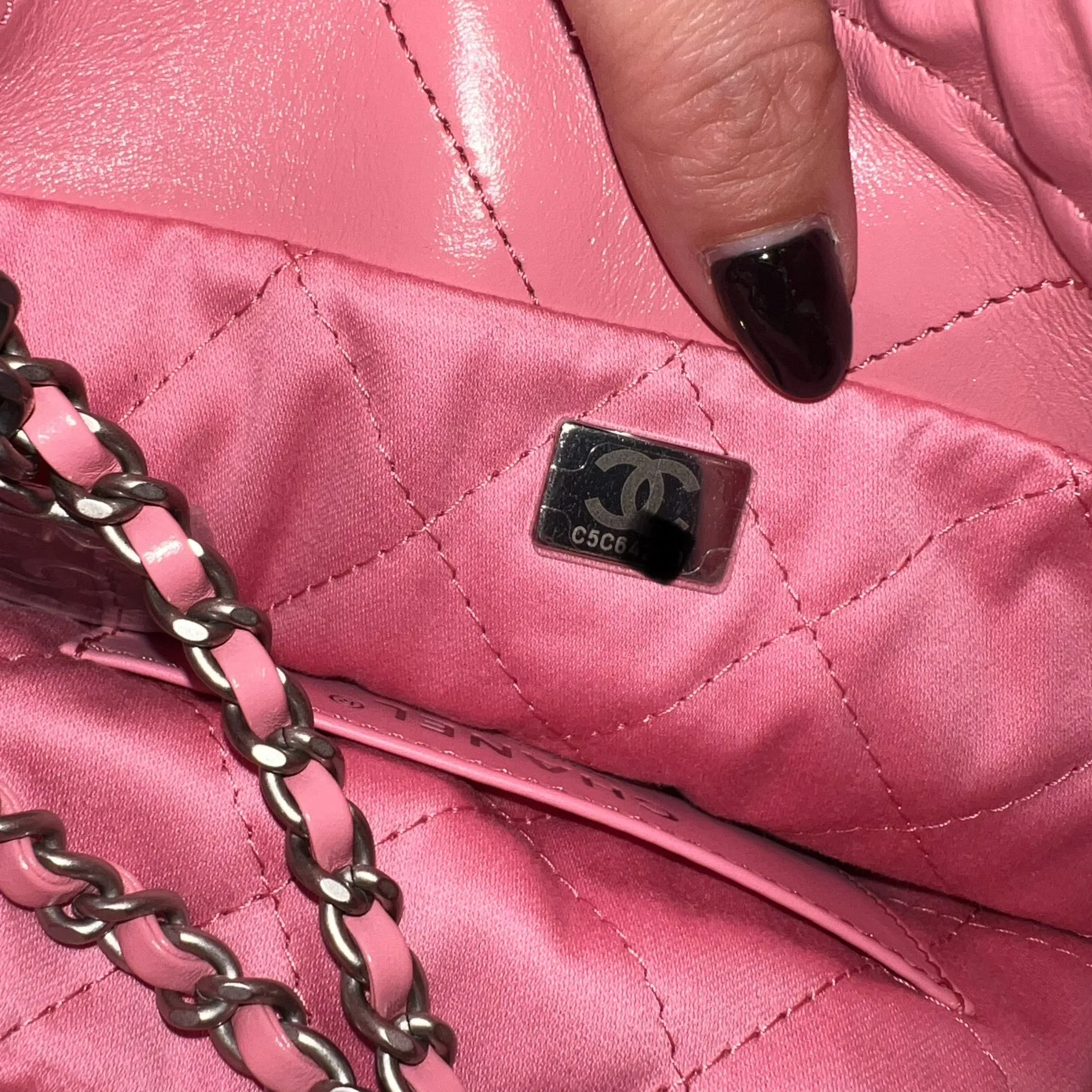 Chanel 22 Mini Bag