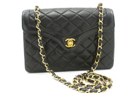 Chanel Matelassé  Leather Shoulder Bag (Pre-Owned)