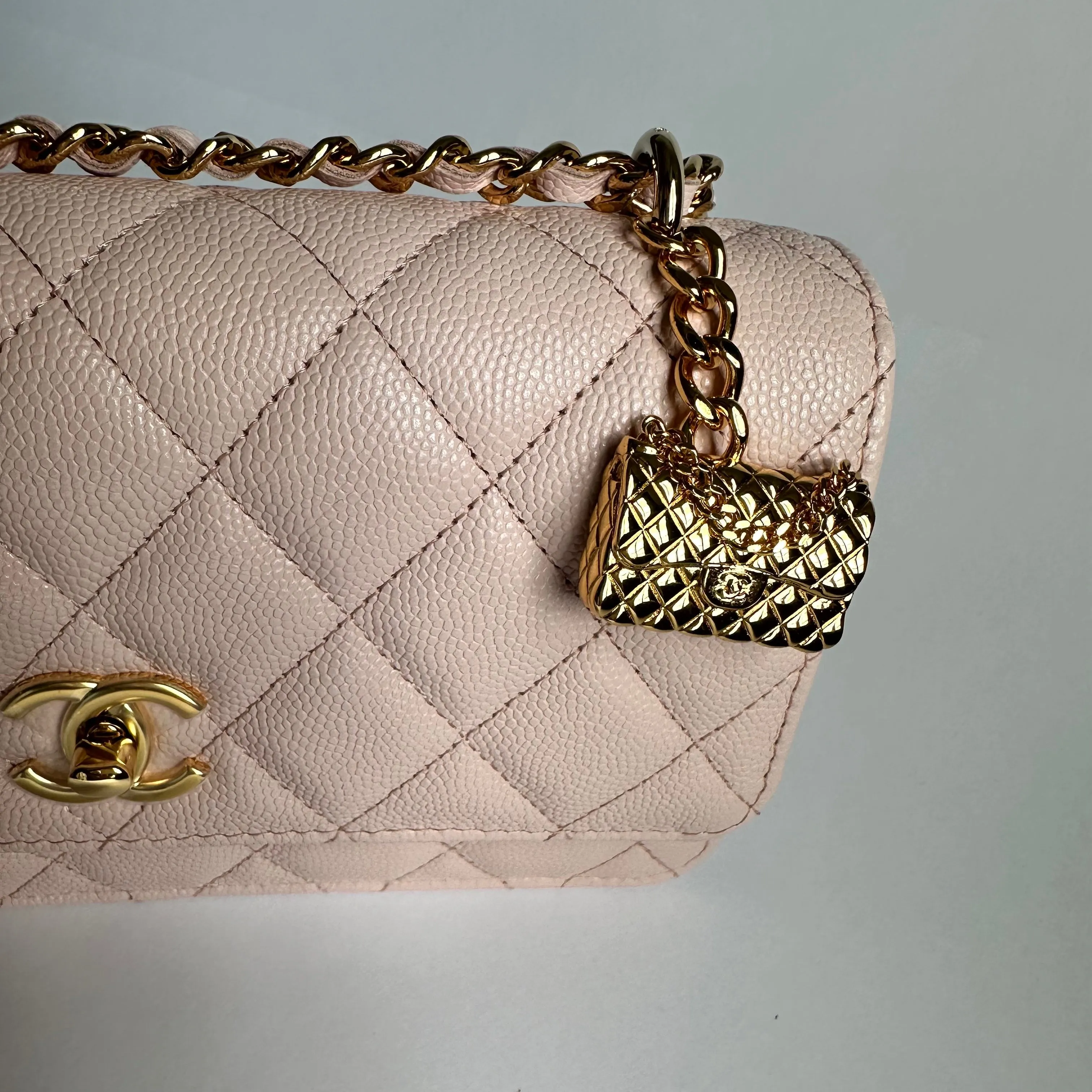 Chanel SS23 Wallet On Chain w/ Charm (NWT)