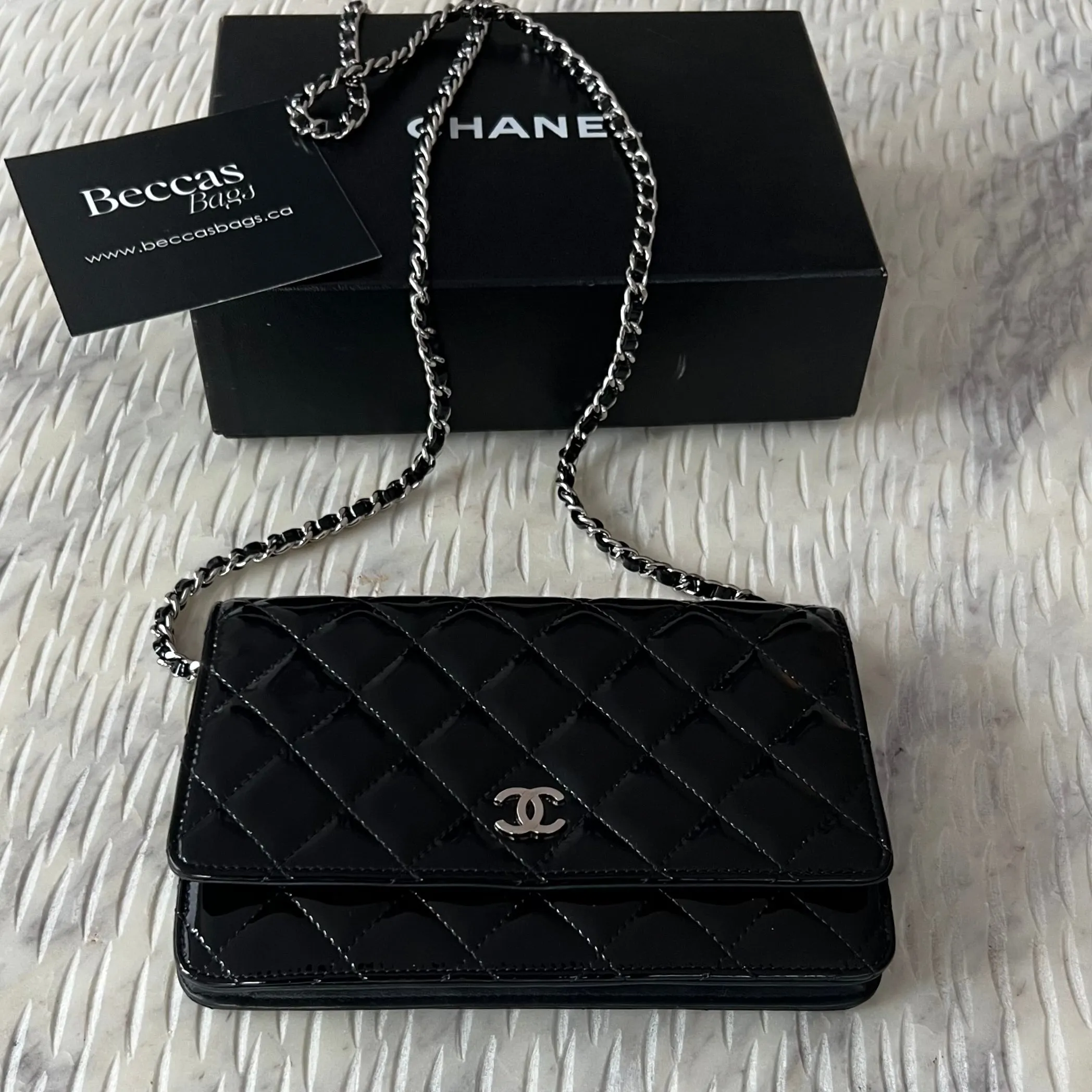 Elegant Chanel Wallet on Chain Bag - Classic Design with Versatile Functionality