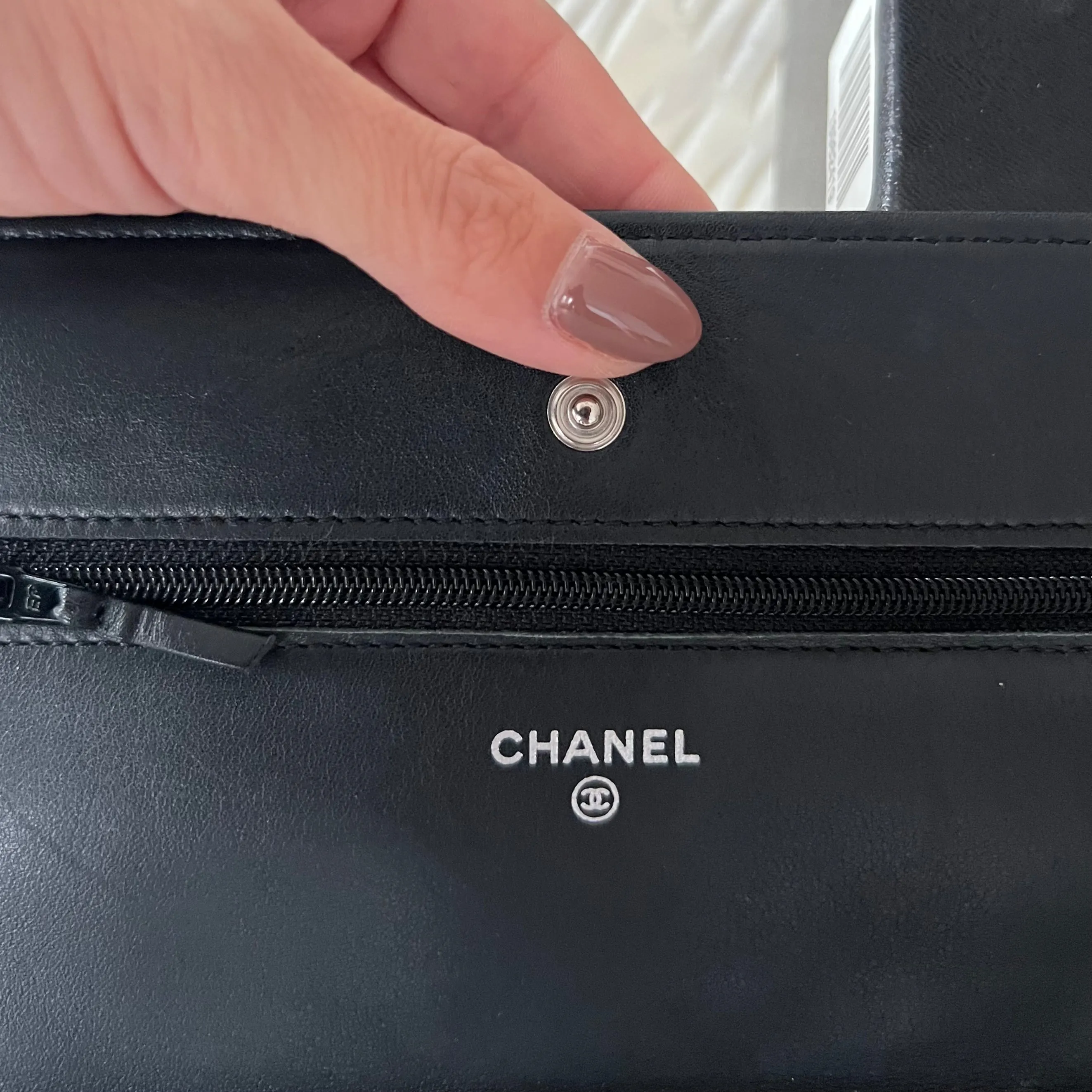 Elegant Chanel Wallet on Chain Bag - Classic Design with Versatile Functionality