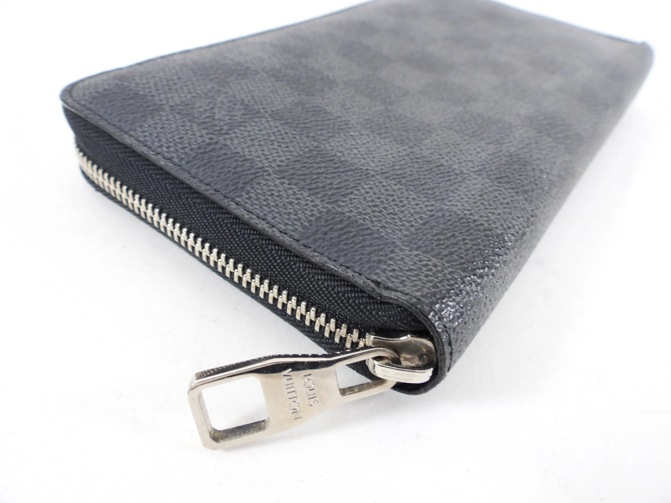 Louis Vuitton Damier Graphite Zippy Organizer Wallet