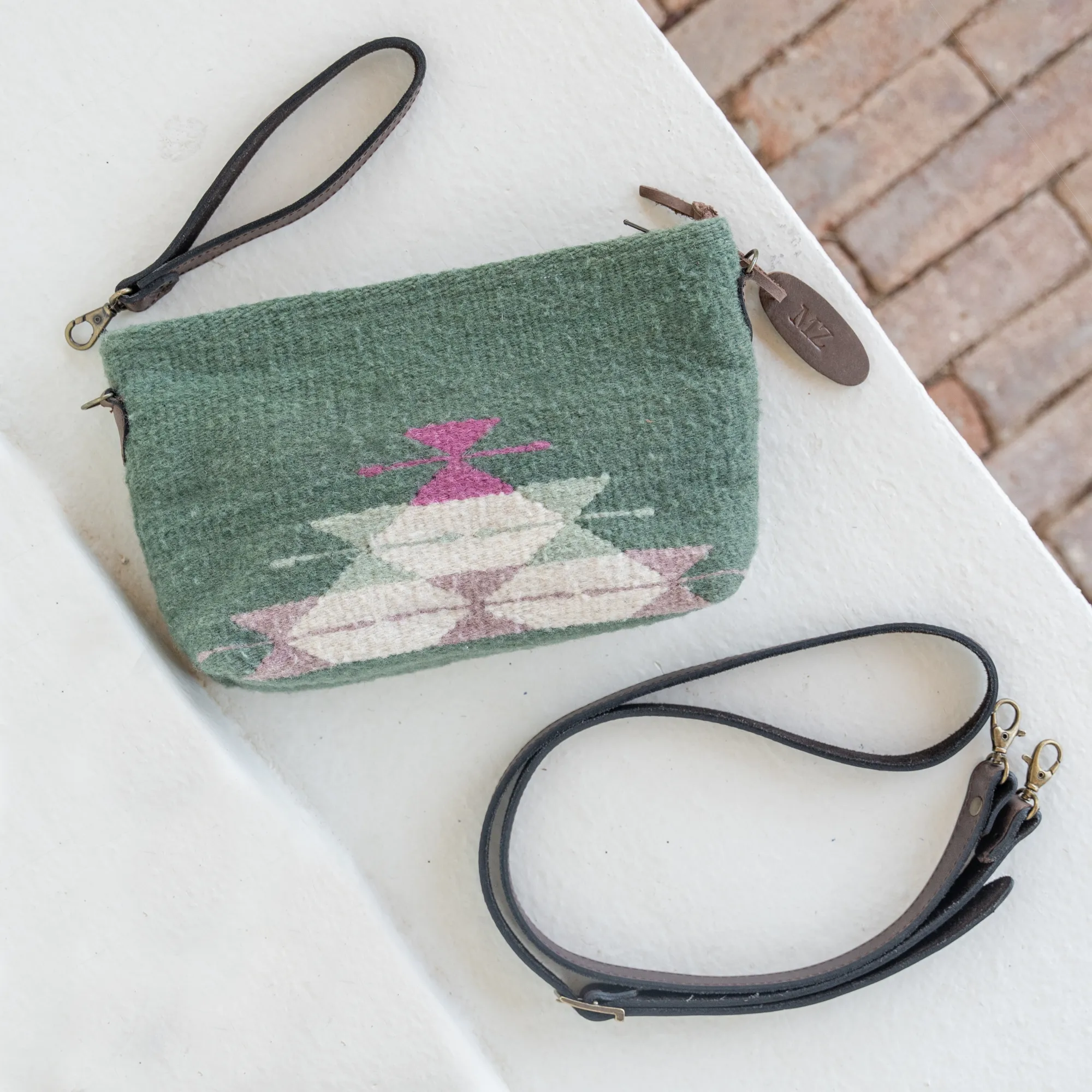 Nopal Convertible Clutch