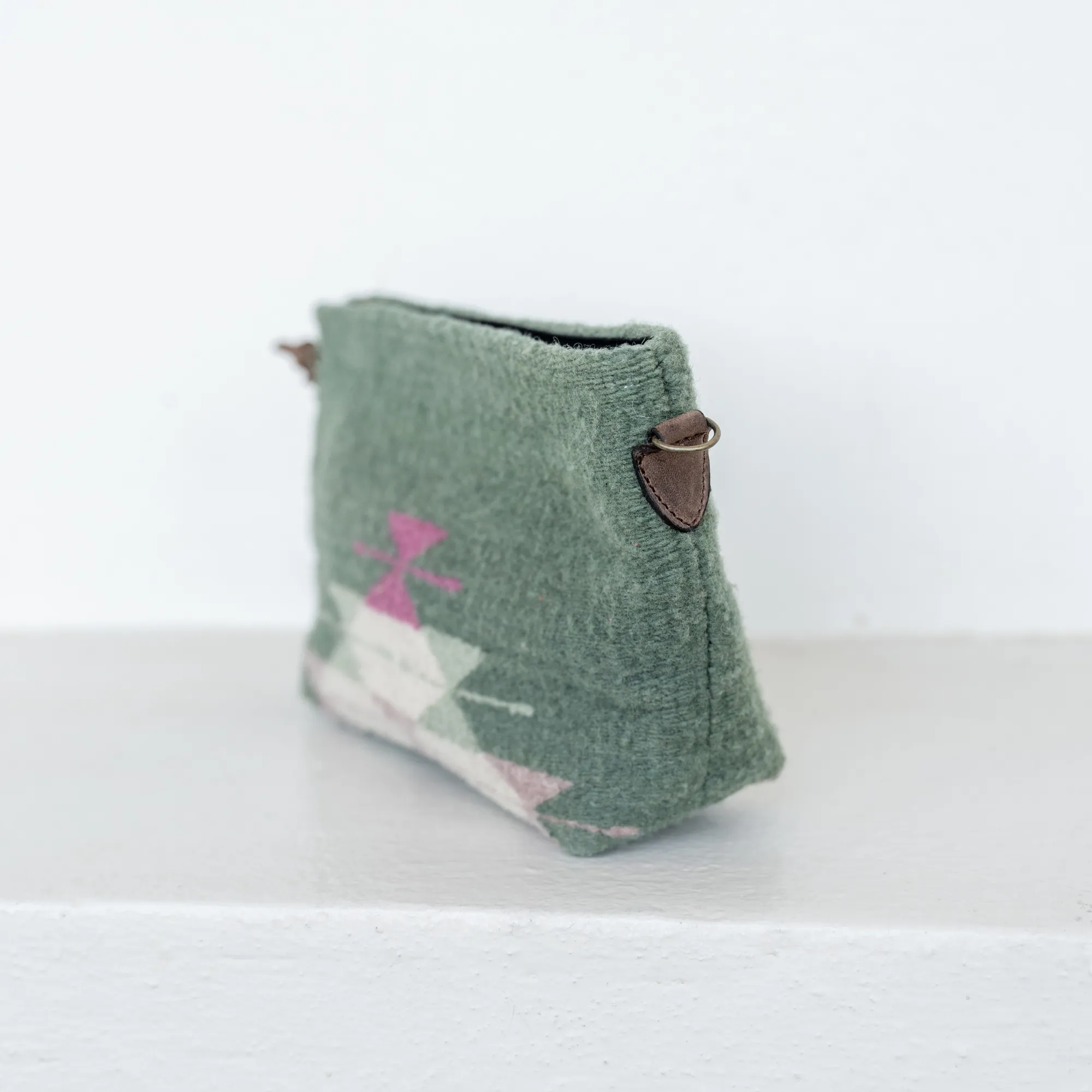 Nopal Convertible Clutch